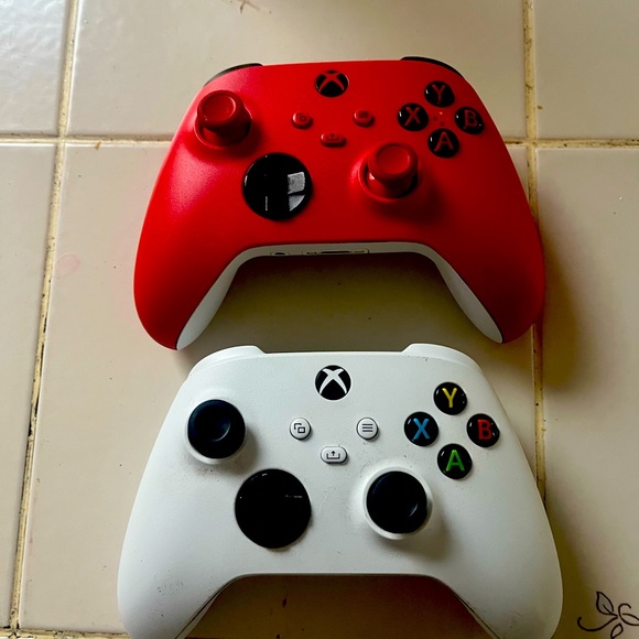 Video Games & Consoles Xbox Series S Controllers And Battery Packs